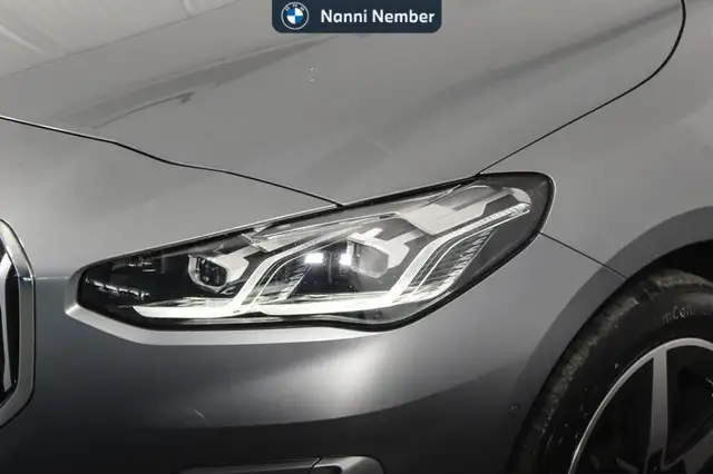 BMW 2 Series view 5