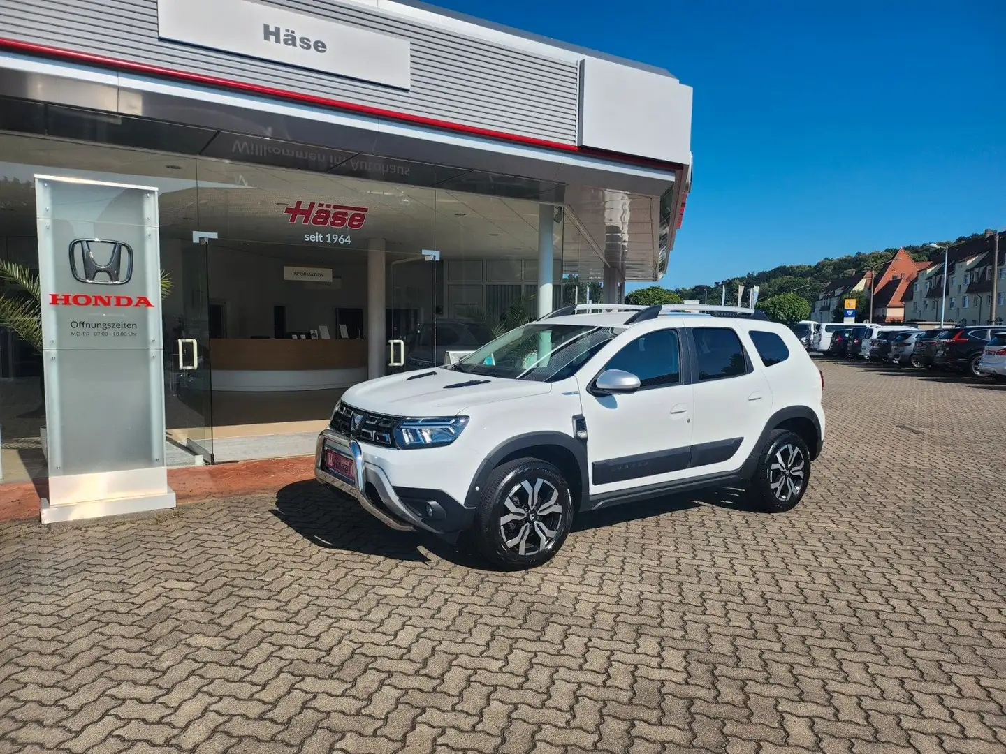 Dacia Duster II 1,3 TCe130 Prestige+ Navi 1 Hand Blanc - 1