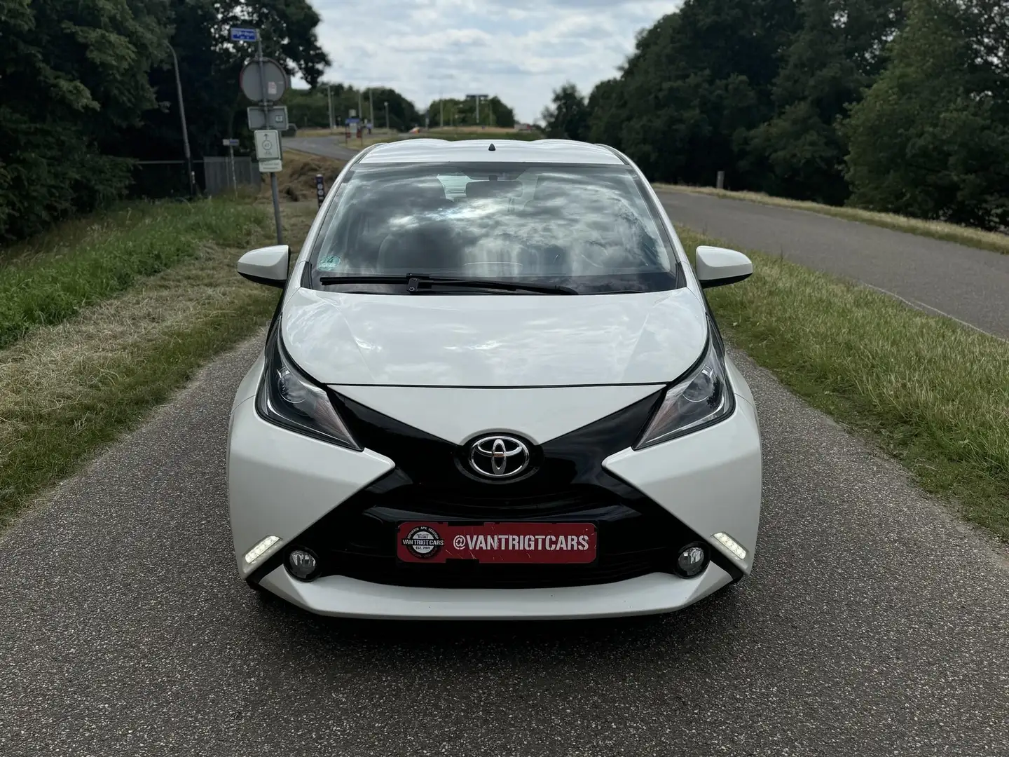 Toyota Aygo 1.0 VVT-i x-wave 5 deurs Achteruitrij Camera - 2