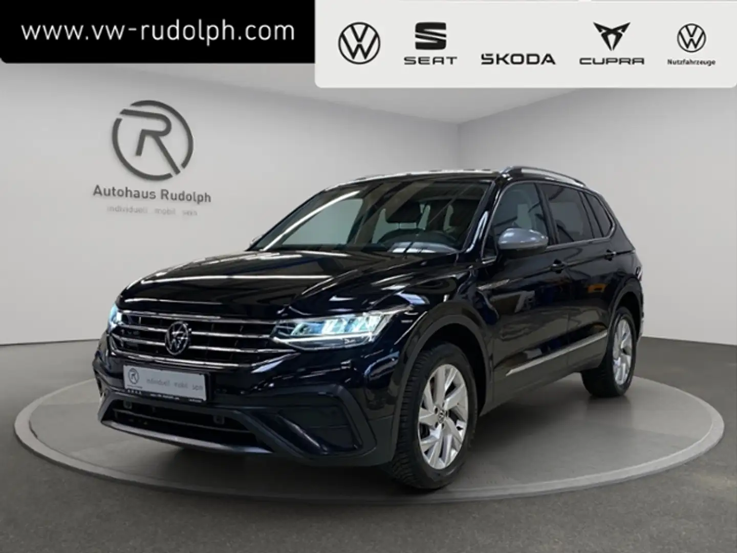 Volkswagen Tiguan Allspace 2.0 TDI DSG Life / 7-Sitzer Navi Czarny - 1
