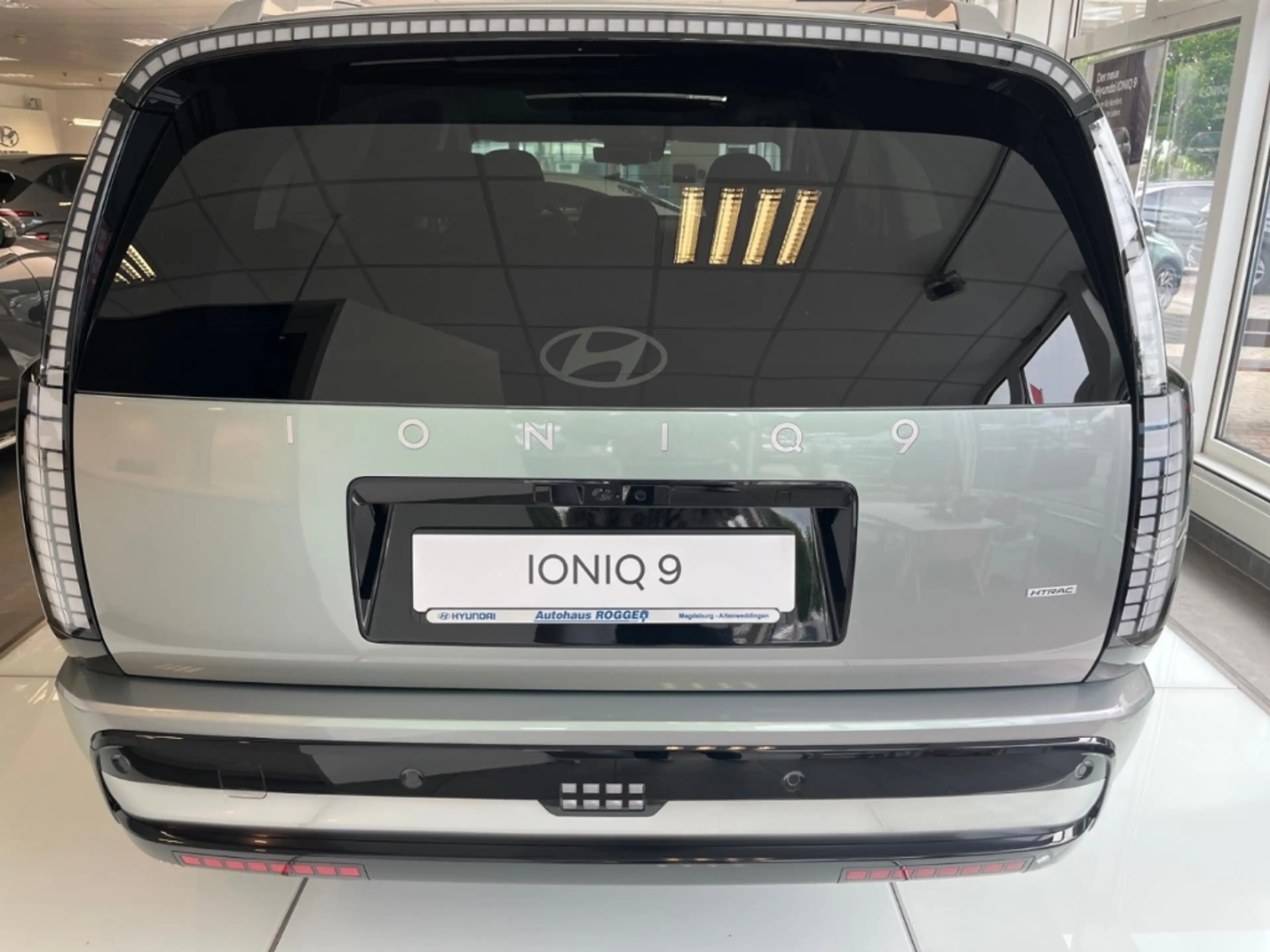 Hyundai IONIQ 9 7-Sitzer UNIQ HUD Niveau El. Panodach  360°-Kamera — photo 12