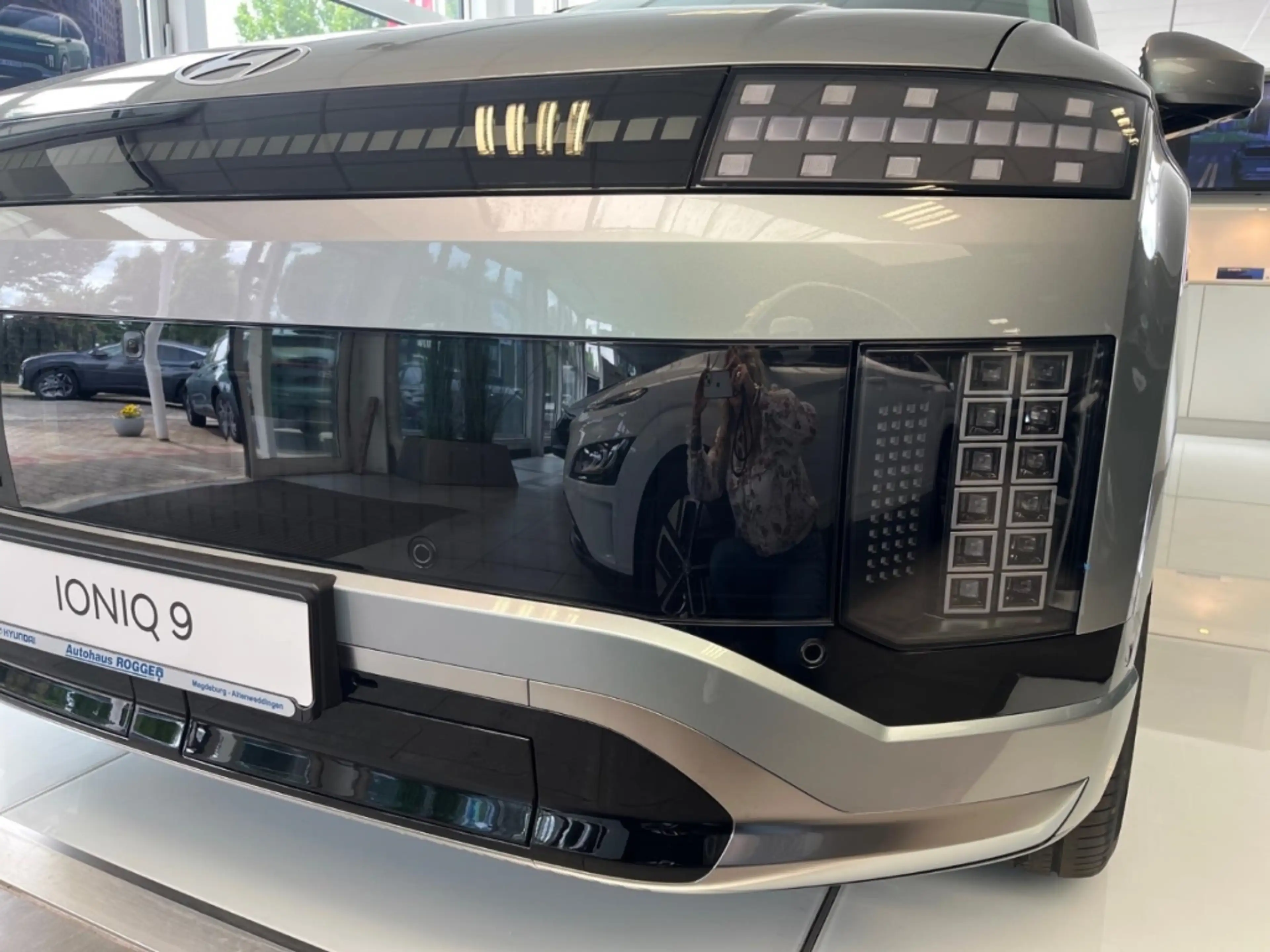 Hyundai IONIQ 9 7-Sitzer UNIQ HUD Niveau El. Panodach  360°-Kamera — photo 5