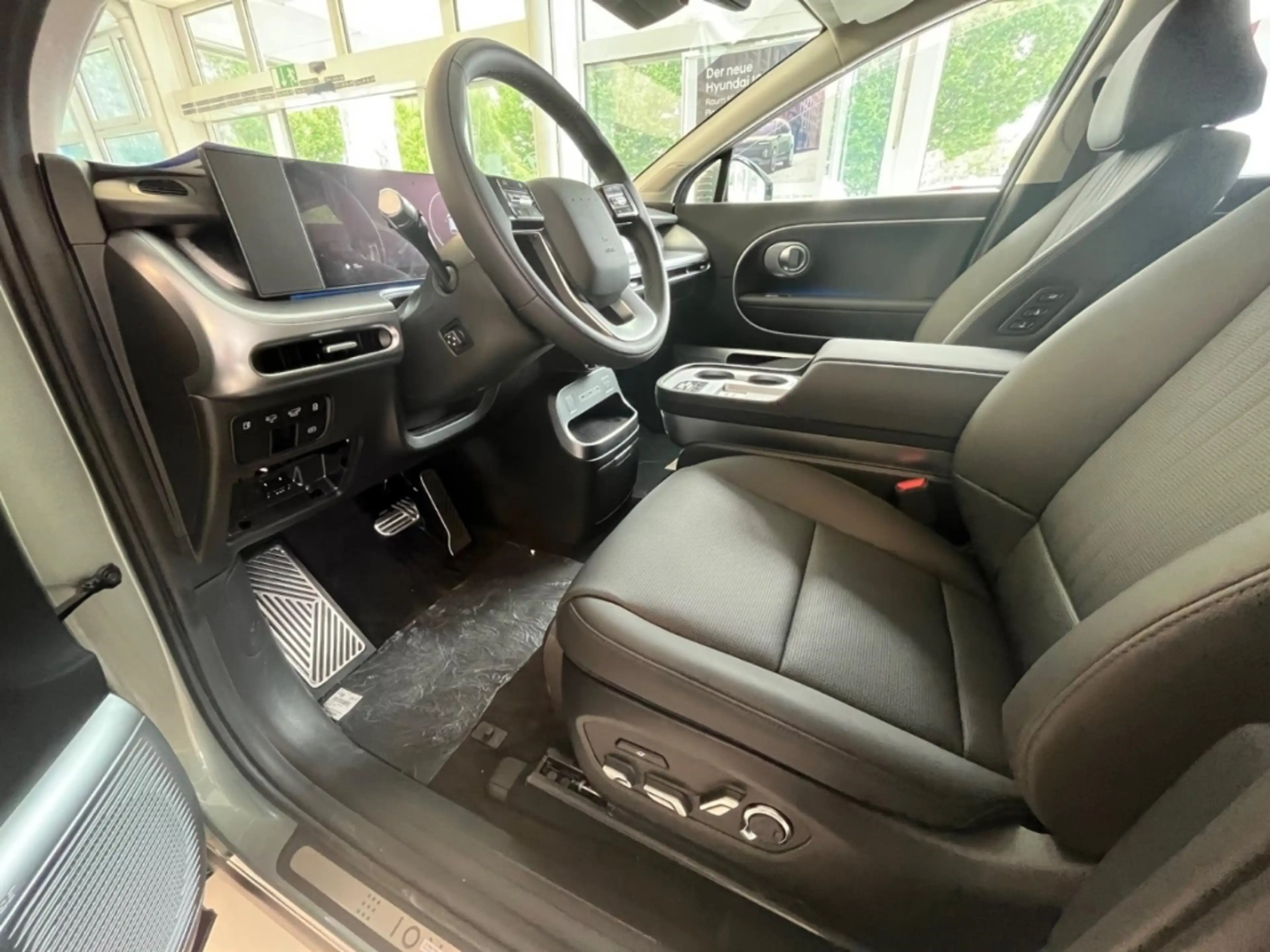 Hyundai IONIQ 9 7-Sitzer UNIQ HUD Niveau El. Panodach  360°-Kamera — photo 7