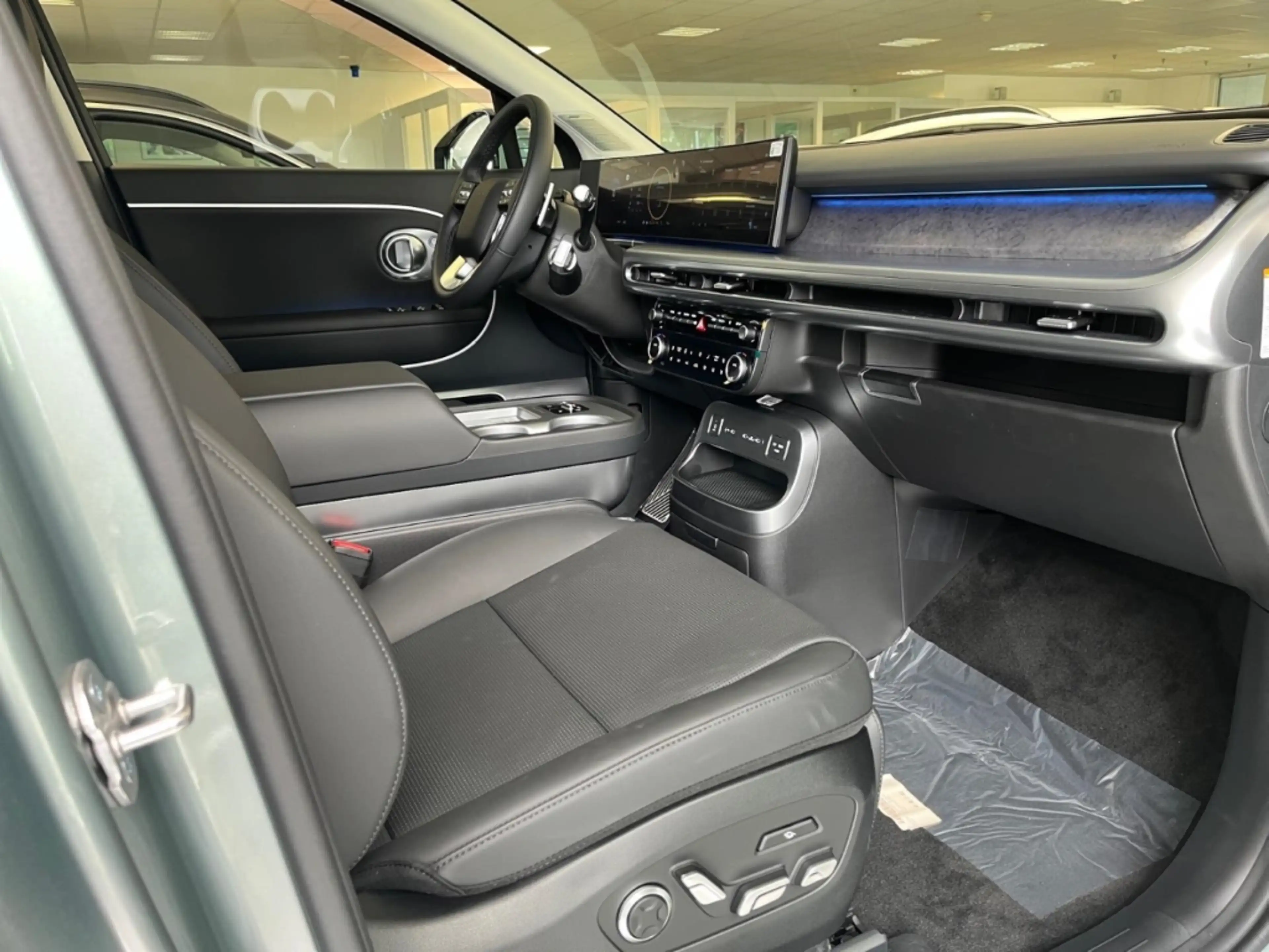 Hyundai IONIQ 9 7-Sitzer UNIQ HUD Niveau El. Panodach  360°-Kamera — photo 14