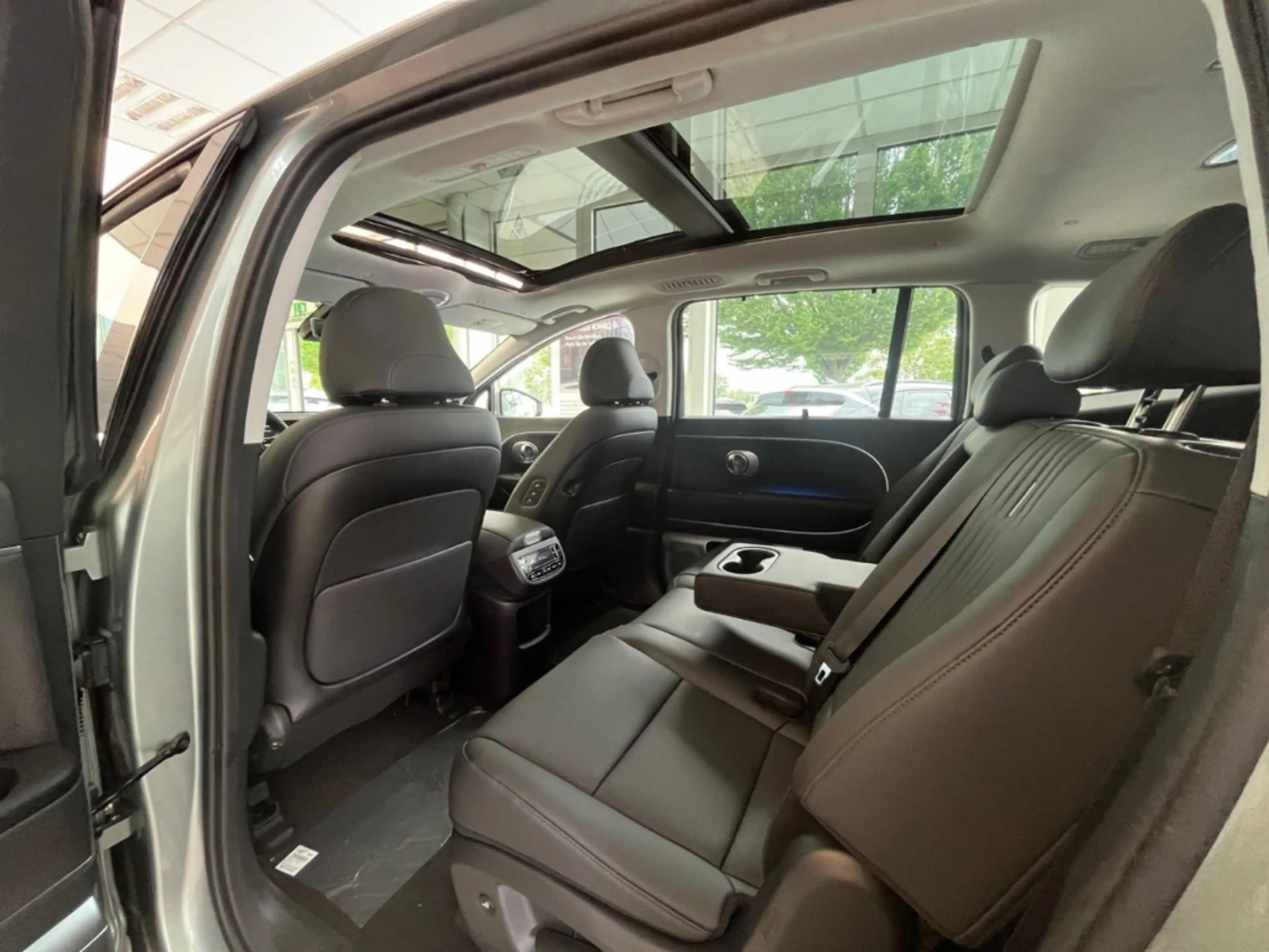 Hyundai IONIQ 9 7-Sitzer UNIQ HUD Niveau El. Panodach  360°-Kamera — photo 13