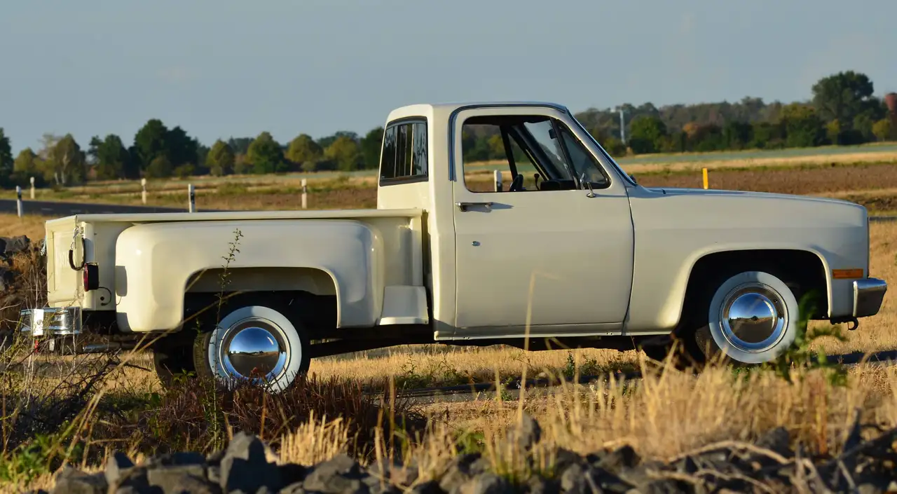Chevrolet Chevy C10 Pickup Bj. 1982 Oldtimer Wimbledon White, foto 2