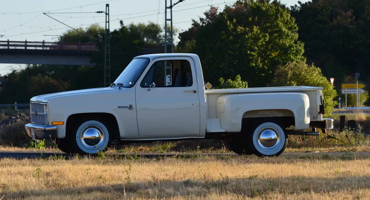Chevrolet Chevy C10 Pickup Bj. 1982 Oldtimer Wimbledon White, foto 3