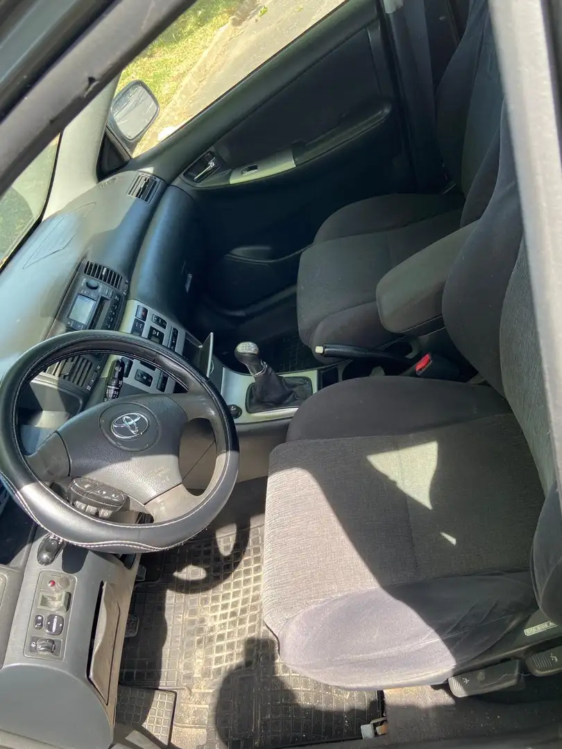 Toyota Corolla Corolla 100 VVT-i Linea Terra Gris - 2