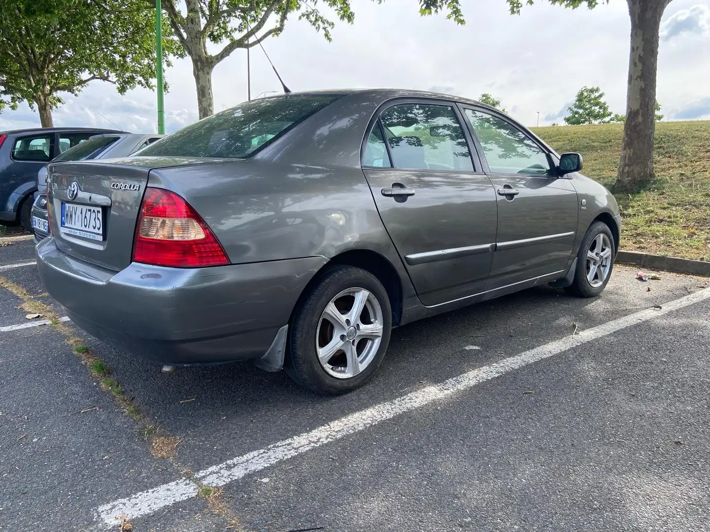 Toyota Corolla Corolla 100 VVT-i Linea Terra Gris - 1