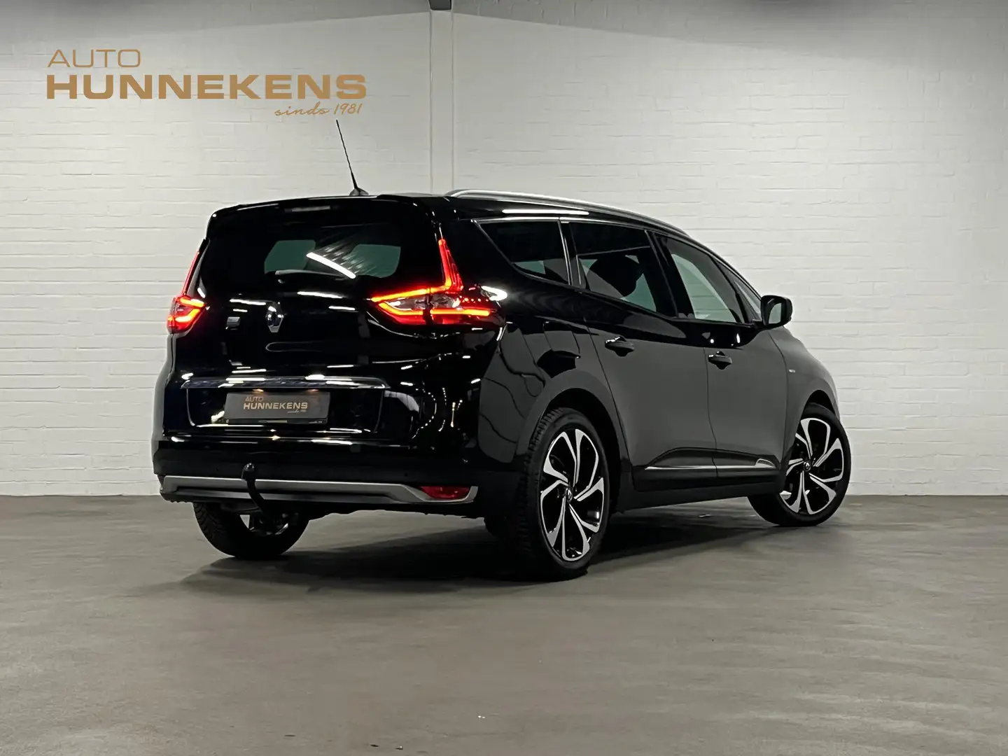 Renault Grand Scenic 1.3 TCe Bose | Trekhaak | Pano | Massage | Carplay Noir - 2