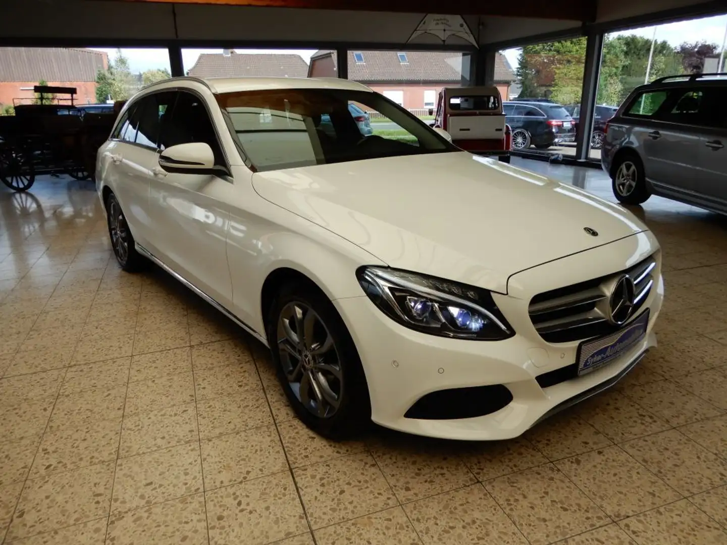 Mercedes-Benz C 180 T 9G-TRONIC Avantgarde Blanc - 1