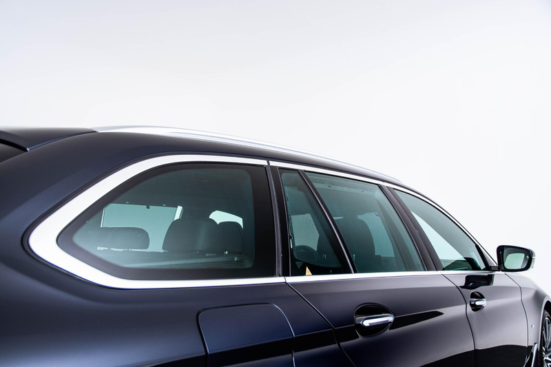 BMW 530 5-serie Touring 530i High Executive M-sport - Pano — photo 11