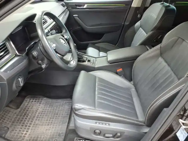 Skoda Superb view 7