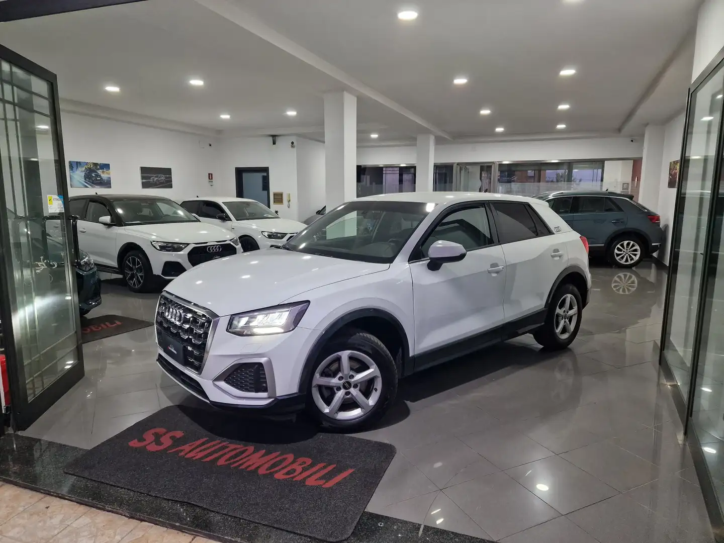 Audi Q2 Q2 I 2021 30 2.0 tdi Business Bianco - 1