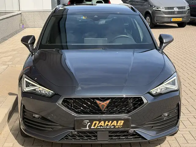 CUPRA Leon view 9
