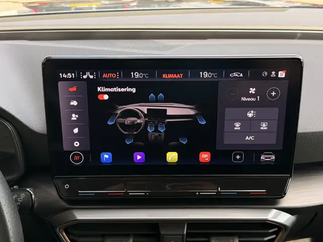 CUPRA Leon view 22