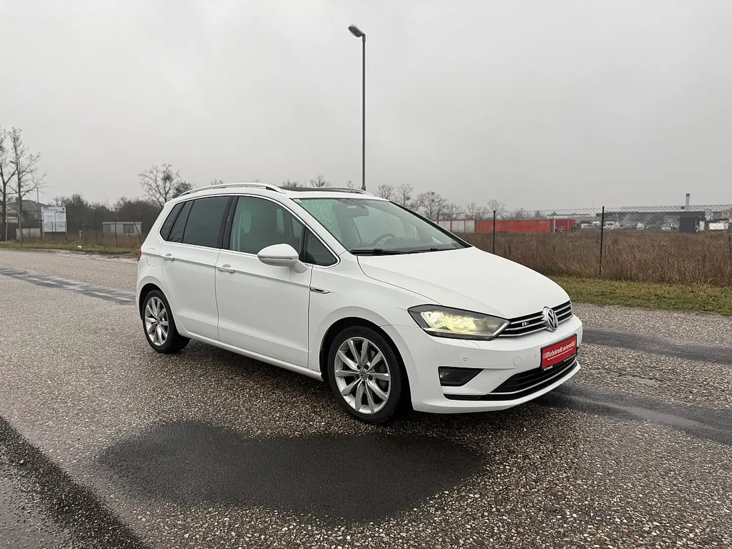 Volkswagen Golf Sportsvan Sky R-Line 1,6 BMT TDI DSG Weiß - 2