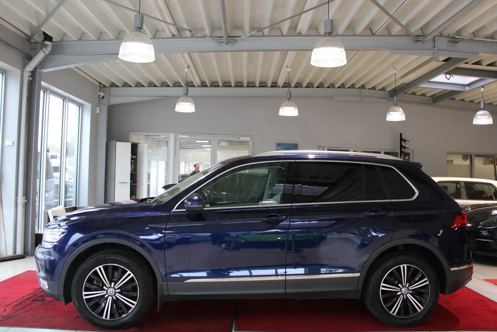 Volkswagen Tiguan Highline BMT 2.0 TDI 4Motion Bleu - 2