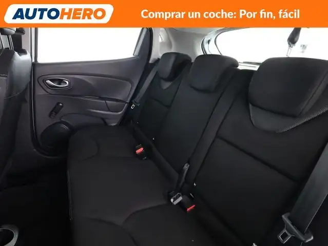 Renault Clio view 15