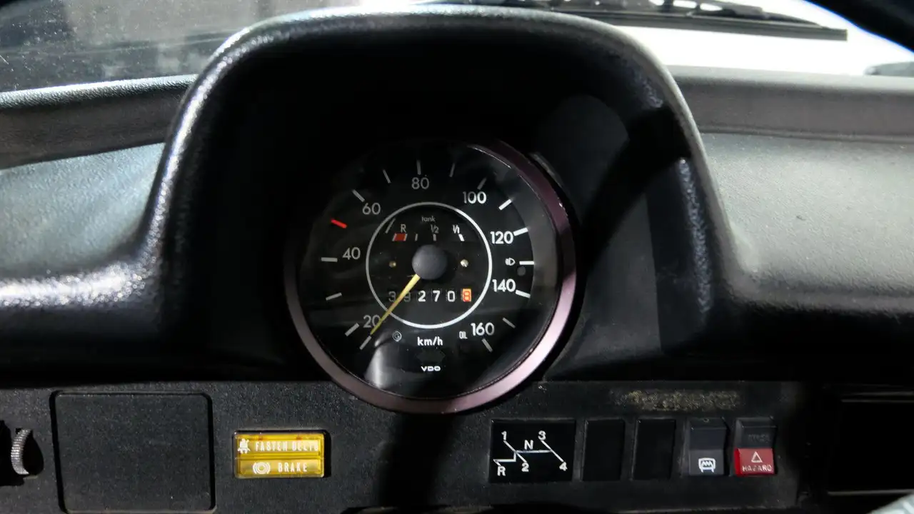 Volkswagen Käfer 1303 LS Fuel Injection Cabrio, foto 6