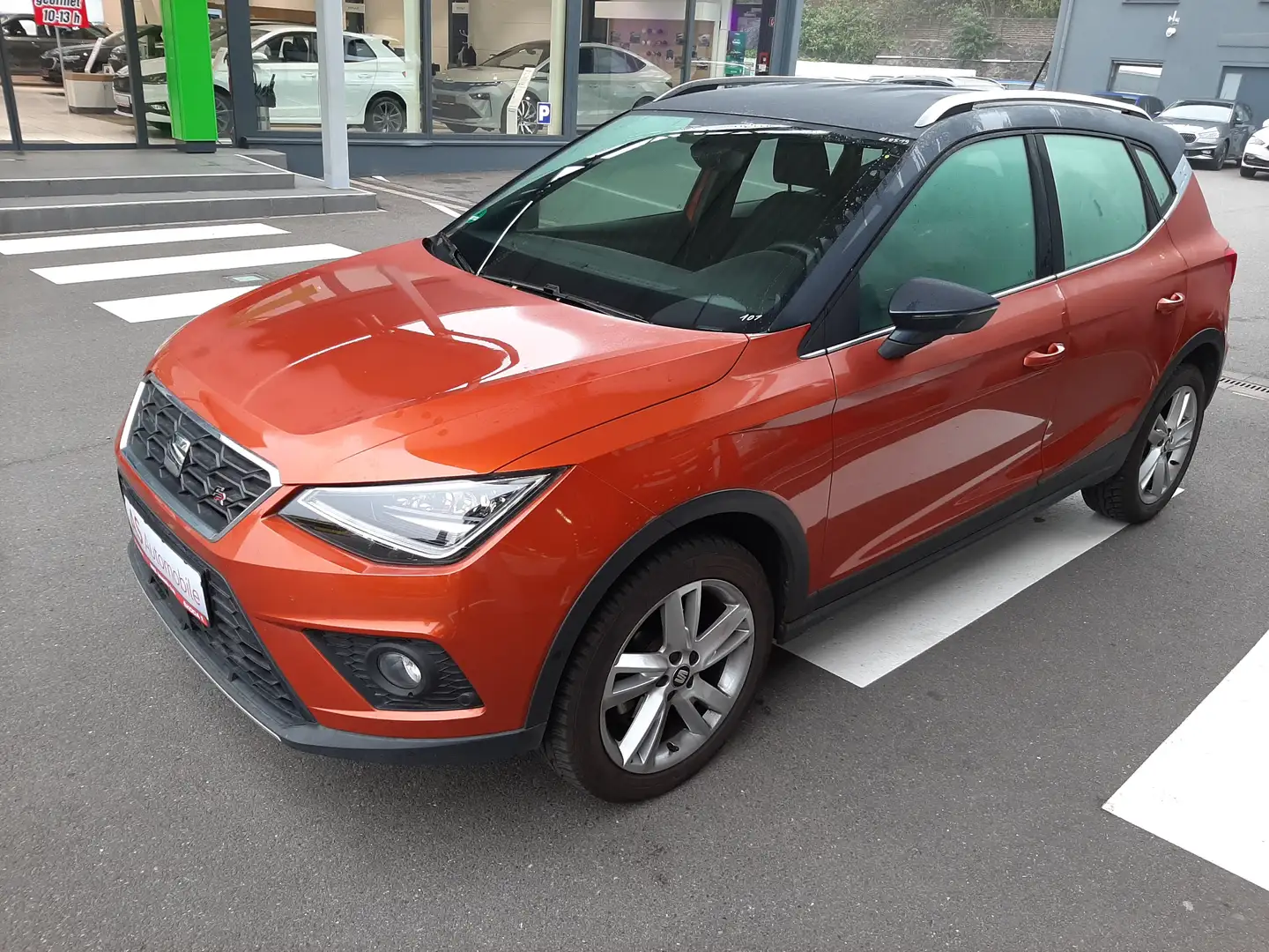 SEAT Arona FR *Ihr Seat Vertragspartner* Orange - 1