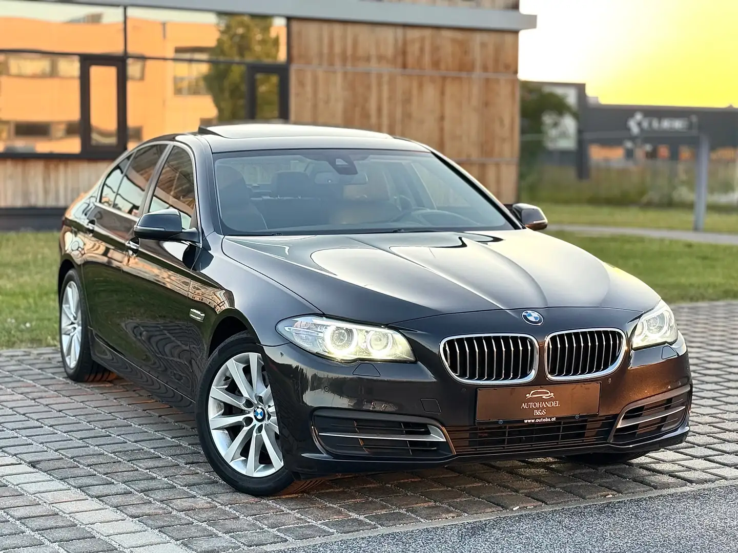 BMW 530 530d xDrive Aut. *FACELIFT, TOP AUSSTATTUNG* Gris - 1