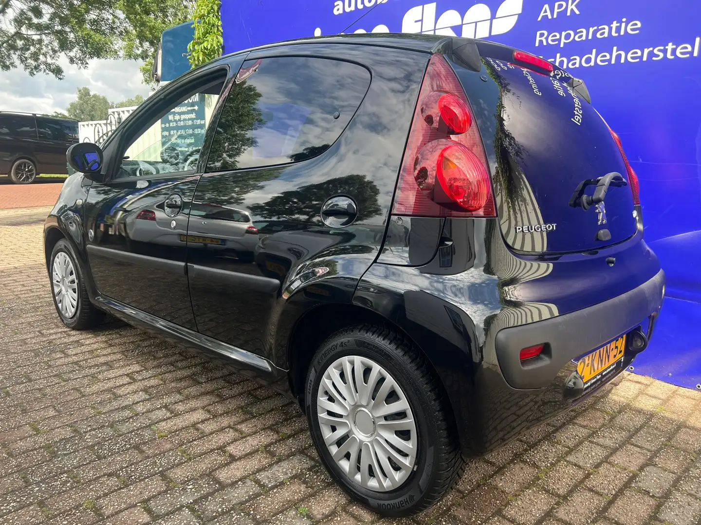 Peugeot 107 1.0 Envy*AIRCO* Negru - 2