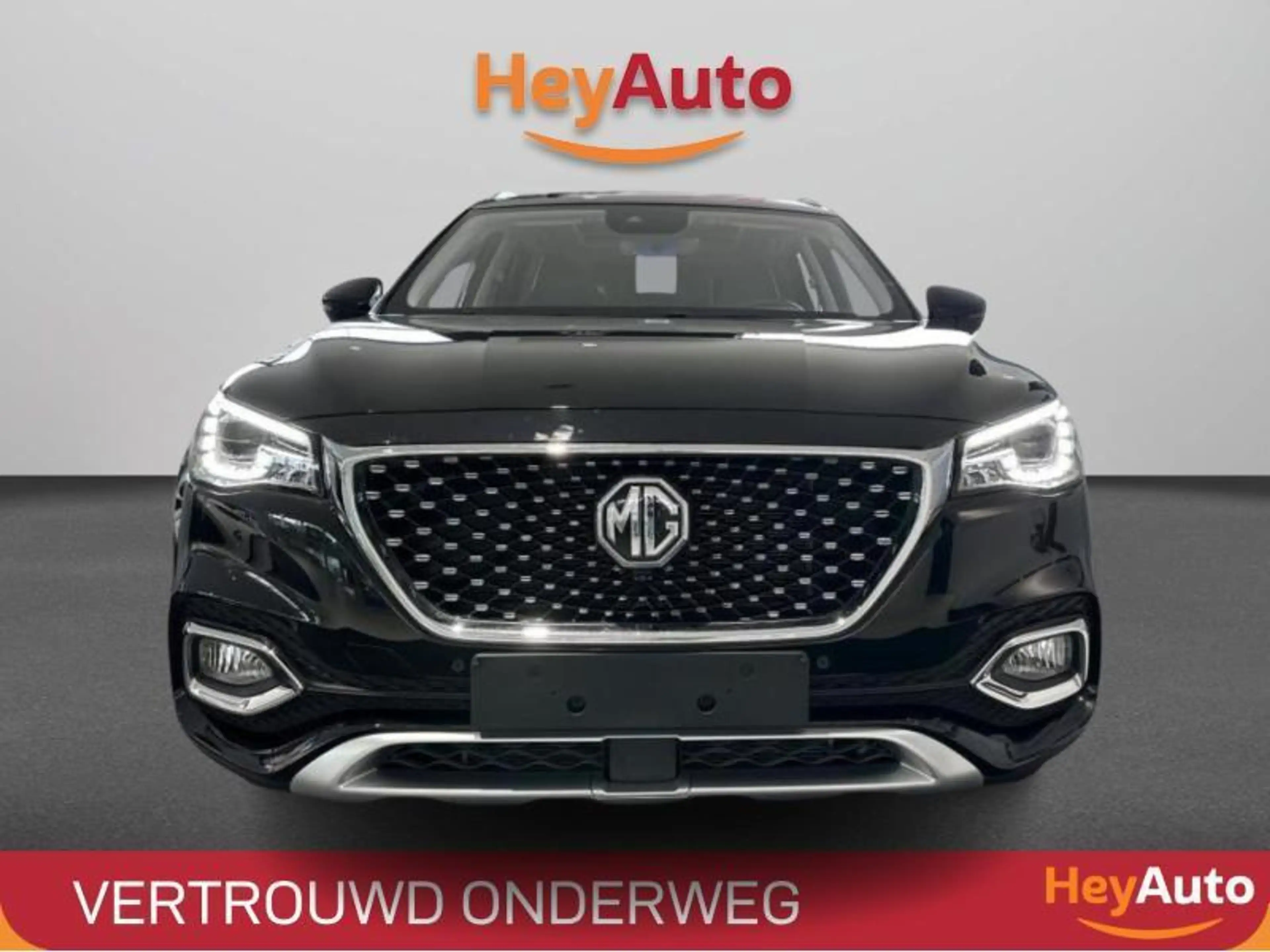MG EHS 1.5T Luxury — photo 2