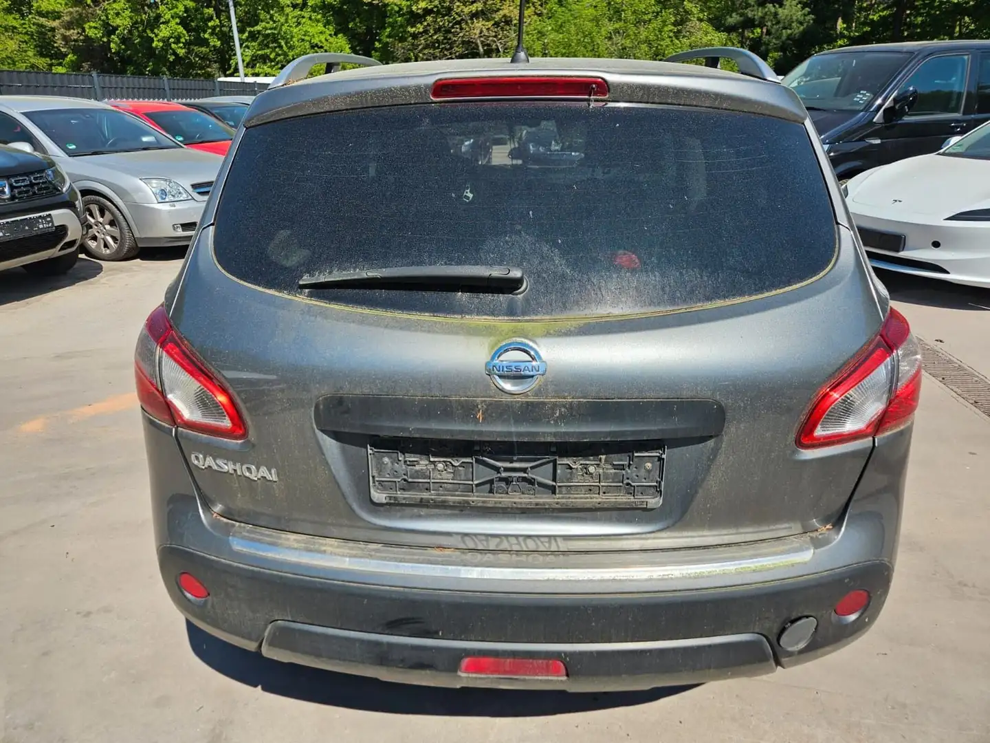 Nissan Qashqai I-Way Brandschaden Grau - 2
