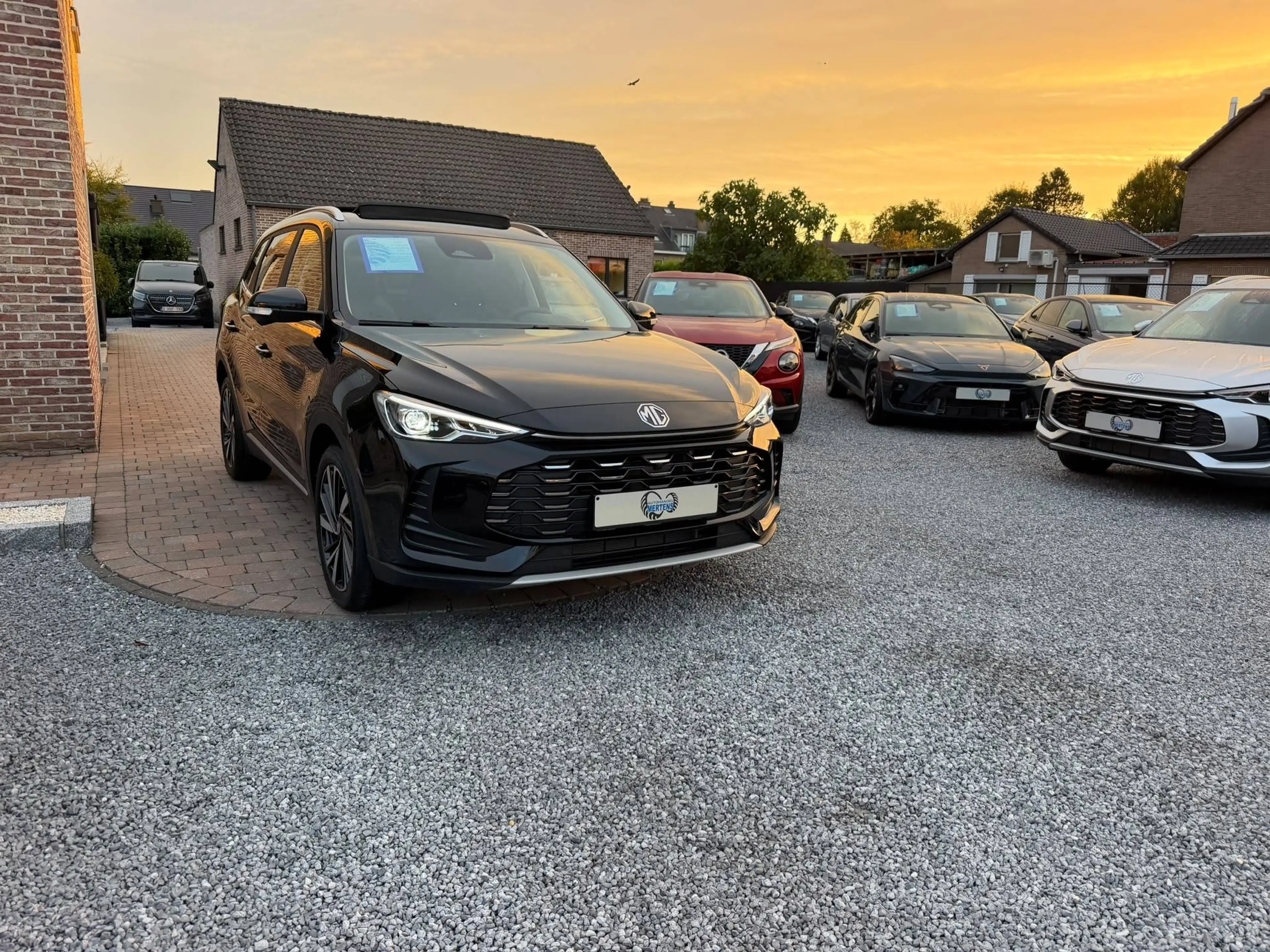 MG ZS Hybrid+ 1.5 Luxury 197PK PANO 7J/FABRIEKSWAARBORG NIEUW 0KM — photo 3
