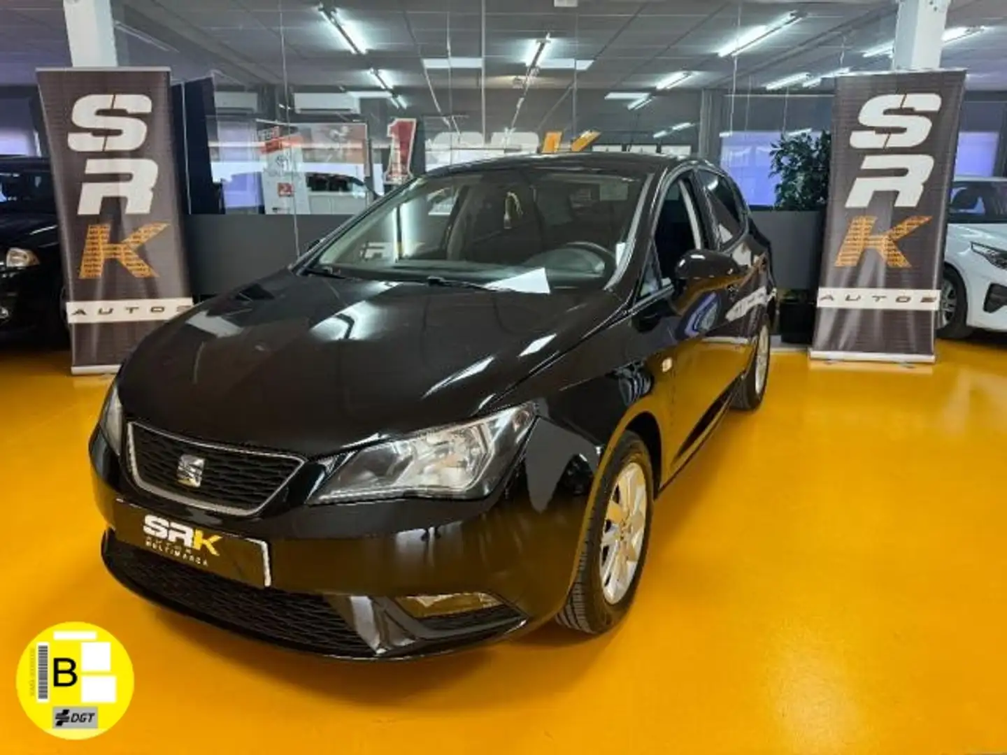 SEAT Ibiza 1.6 TDI 105Cv. Zwart - 1