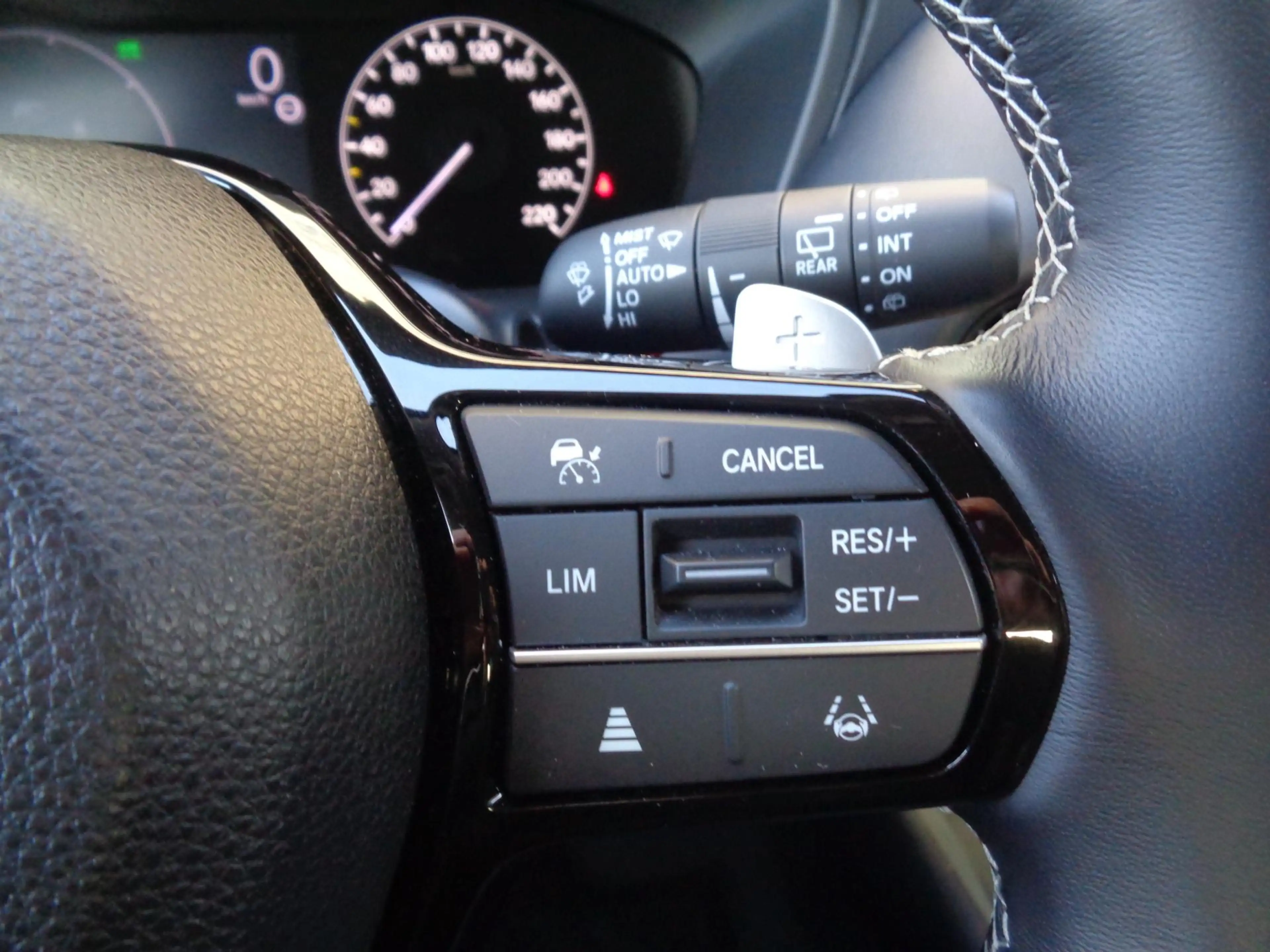 Honda ZR-V 2.0 e:HEV Sport | Navi | AdapCruise | Camera | Ele — photo 14