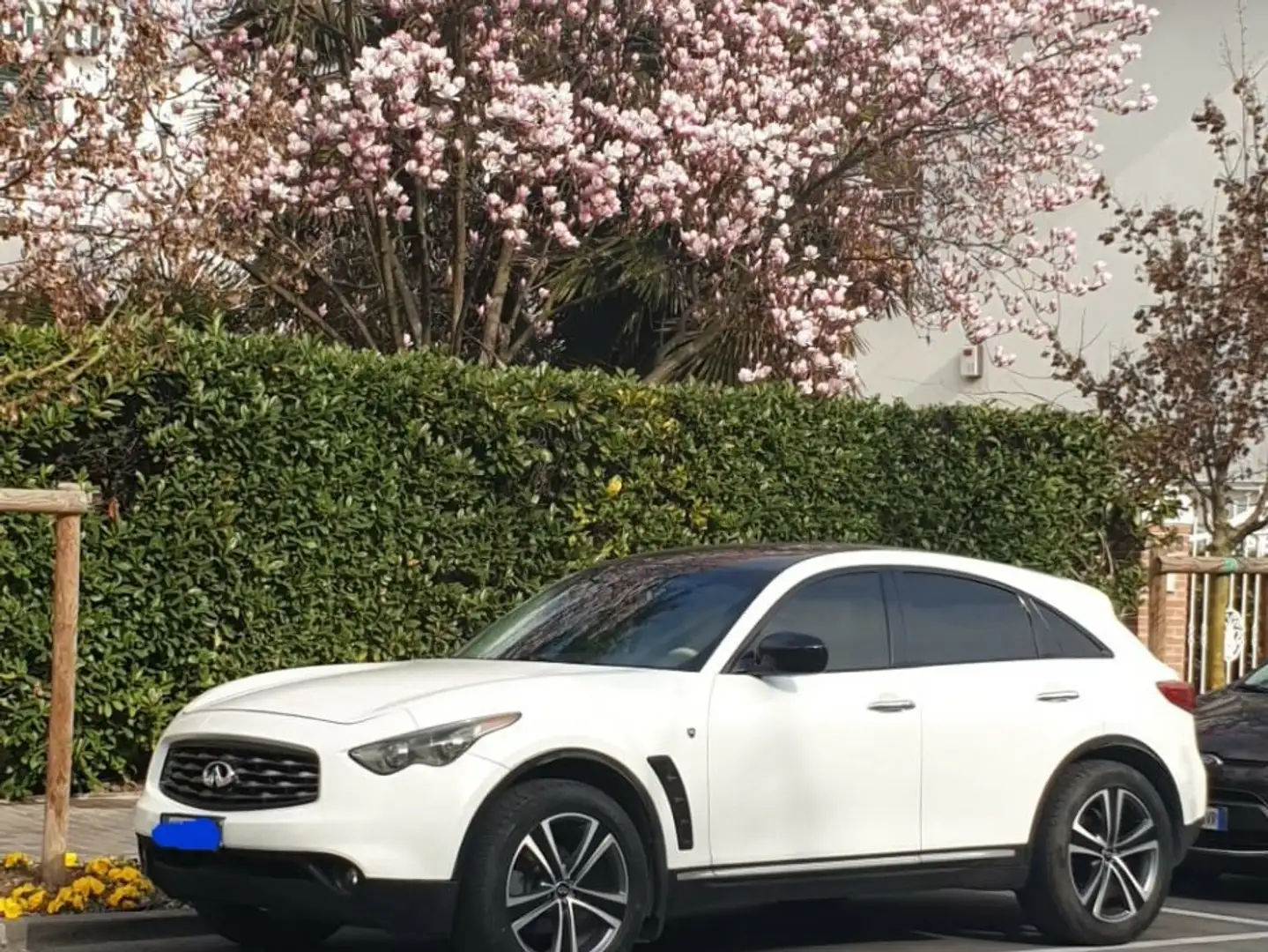 Infiniti INFINITI FX 35 GPL/BENZINA Blanc - 1