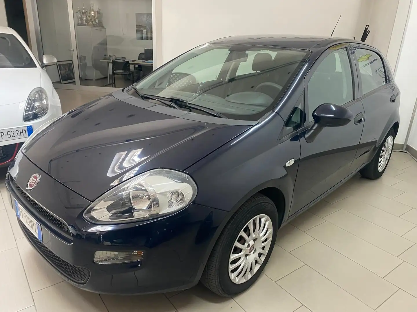 Fiat Punto Punto III 2012 5p 1.2 Lounge E6 Bleu - 1