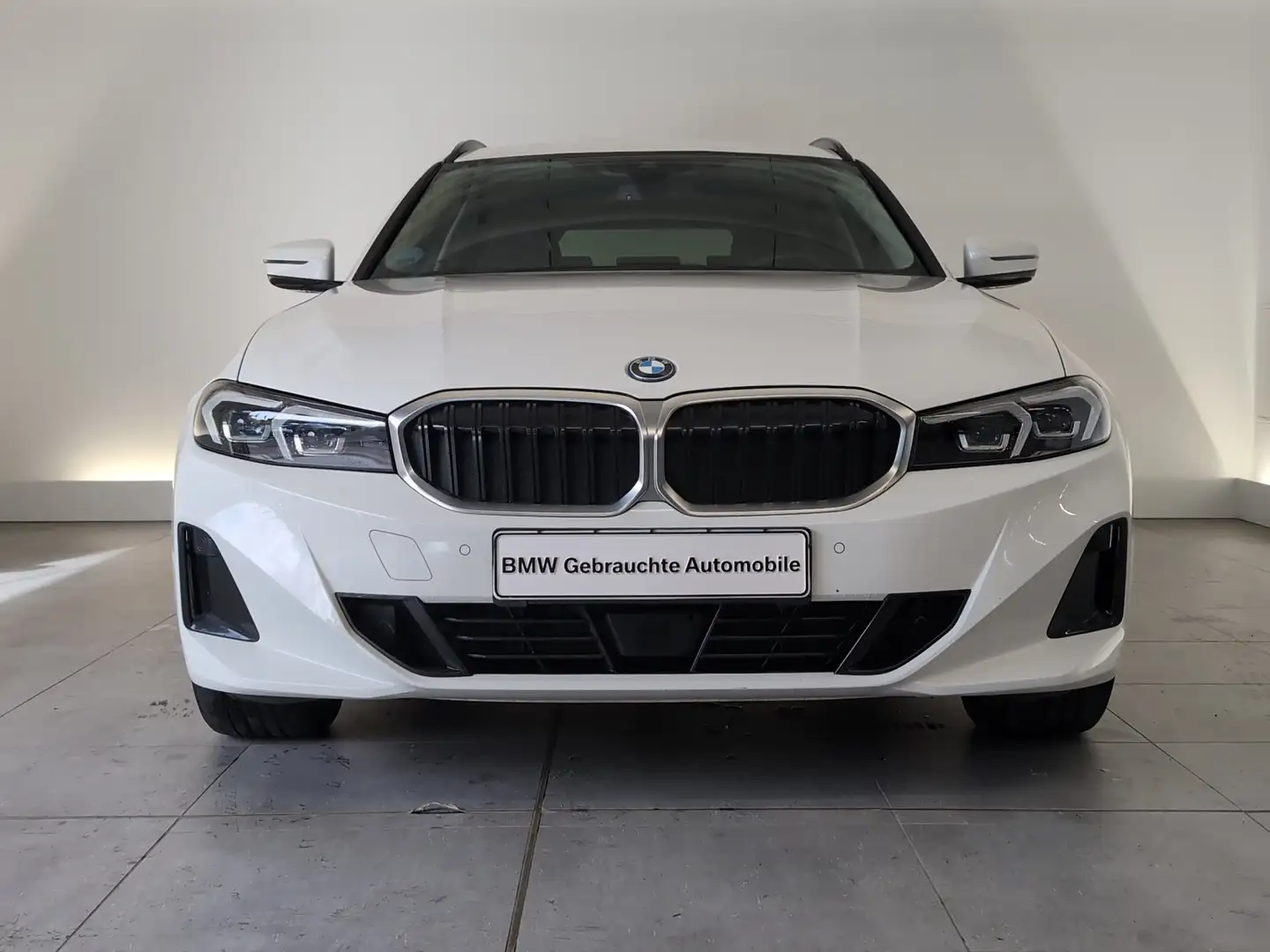 BMW 320 e Touring LKH/SHZ/DAB Weiß - 2