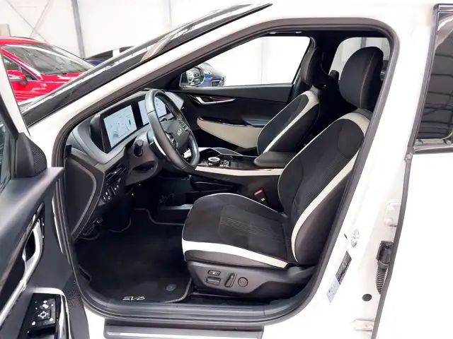 Kia Ev6 view 8