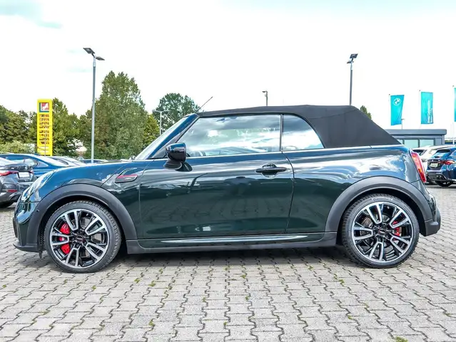 Mini Convertible view 8