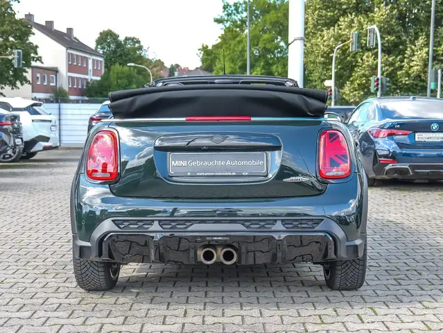 Mini Convertible view 10