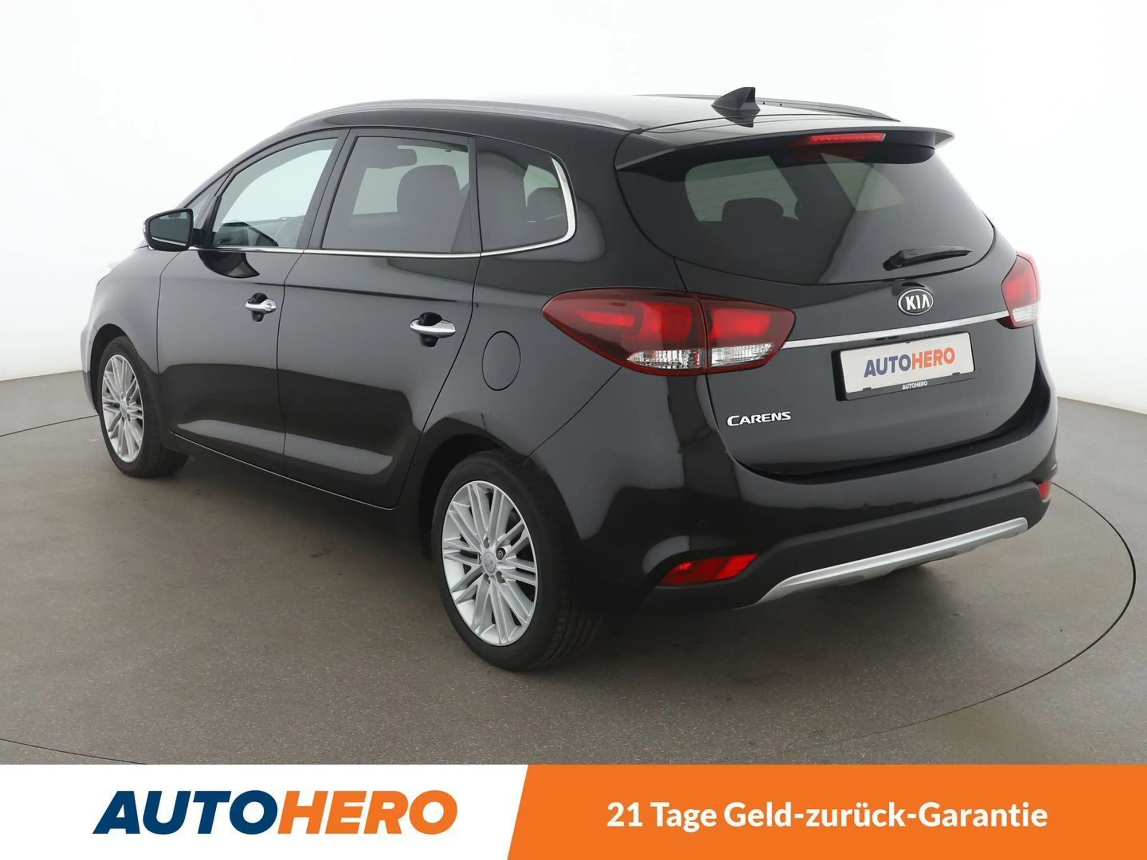 Kia Carens 2.0 GDI Vision Aut*NAVI*TEMPO*CAM*PDC*SHZ* — photo 4