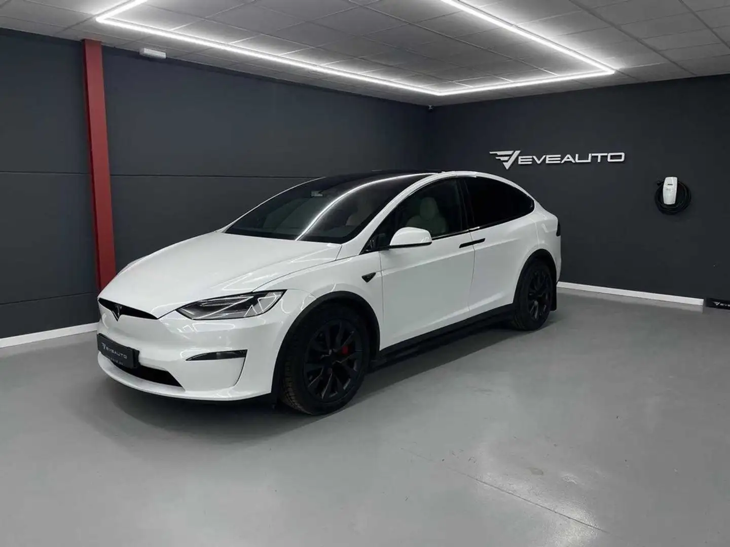 Tesla Model X Plaid 1020hp Tri Motor Yoke Blanc - 1