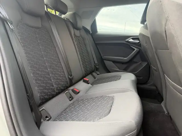 Audi A1 view 11