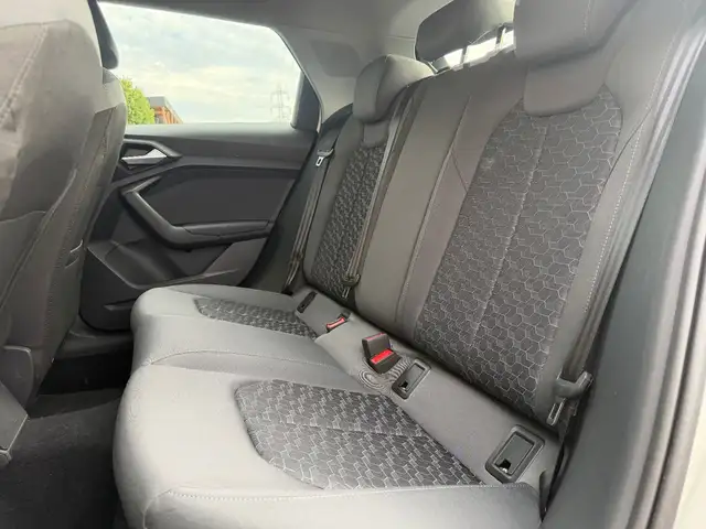 Audi A1 view 12