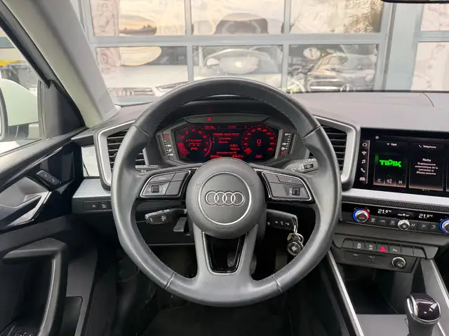 Audi A1 view 8