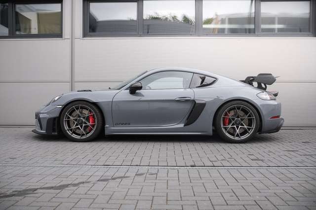 Imagine Porsche Cayman 718 GT4RS-Lift-Weissach-90Ltr.-BOSE
