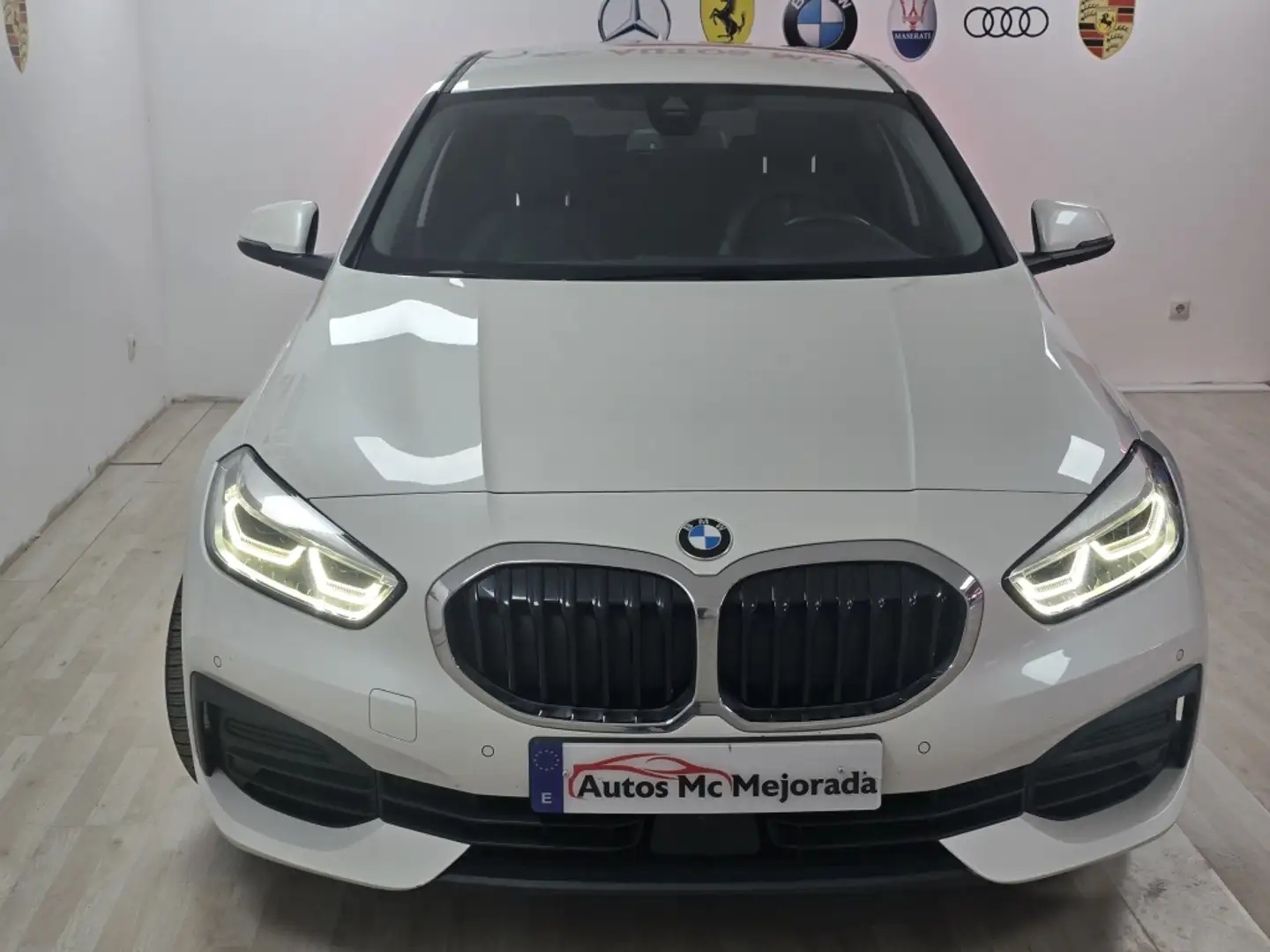 BMW 118 118iA Blanc - 2