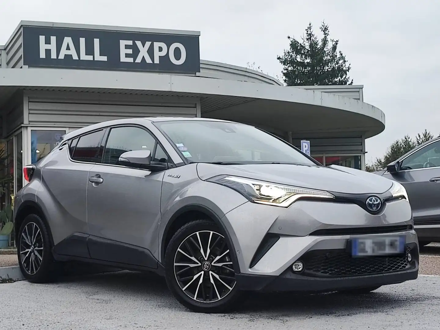 Toyota C-HR 1.8 122cv Hybrid Collection Cuir/Alcantara Noir CVT Grijs - 2