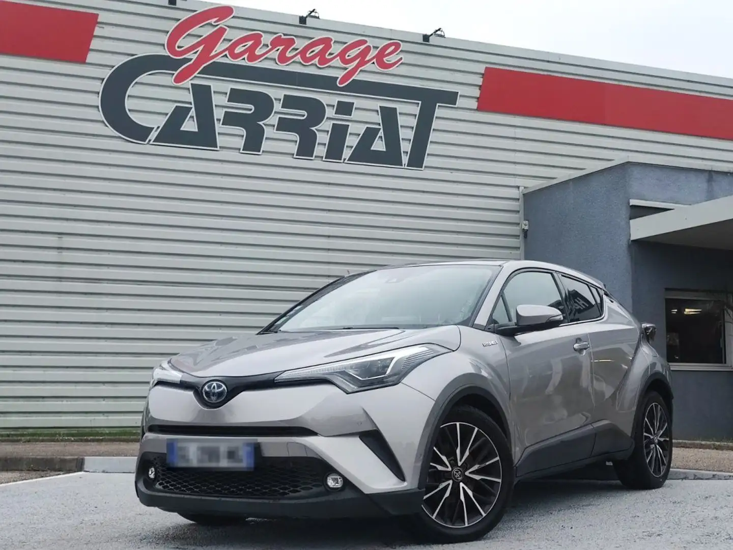 Toyota C-HR 1.8 122cv Hybrid Collection Cuir/Alcantara Noir CVT Grijs - 1