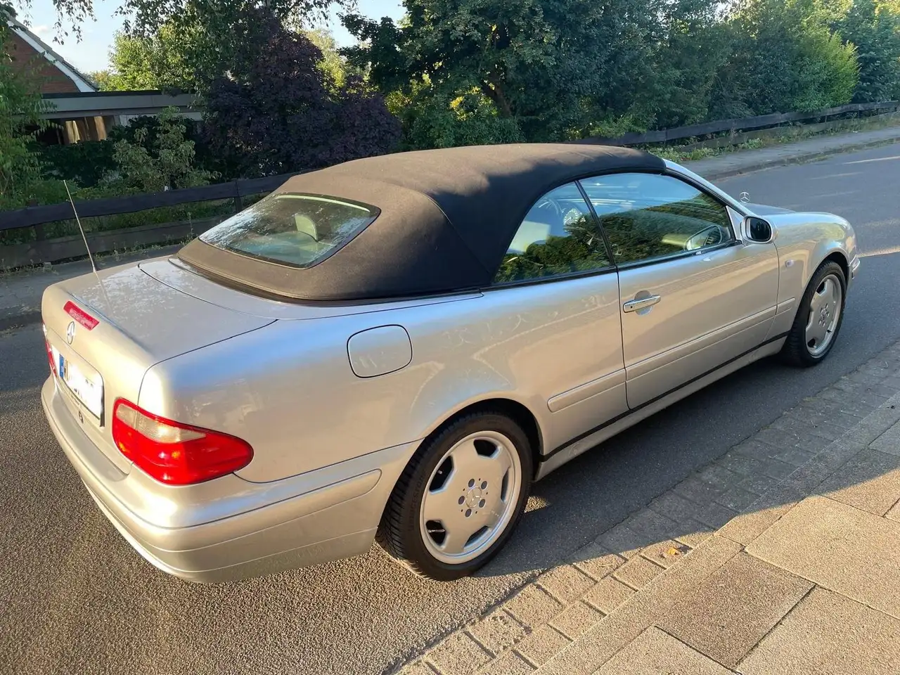 Mercedes-Benz CLK 200 Elegance, 1. Hand, restauriert mit Gutachten, foto 1
