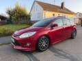 Ford Focus Titanium *Xenon*Kamera*Leder*H&R Federn*18" Alus* Rot - thumbnail 1