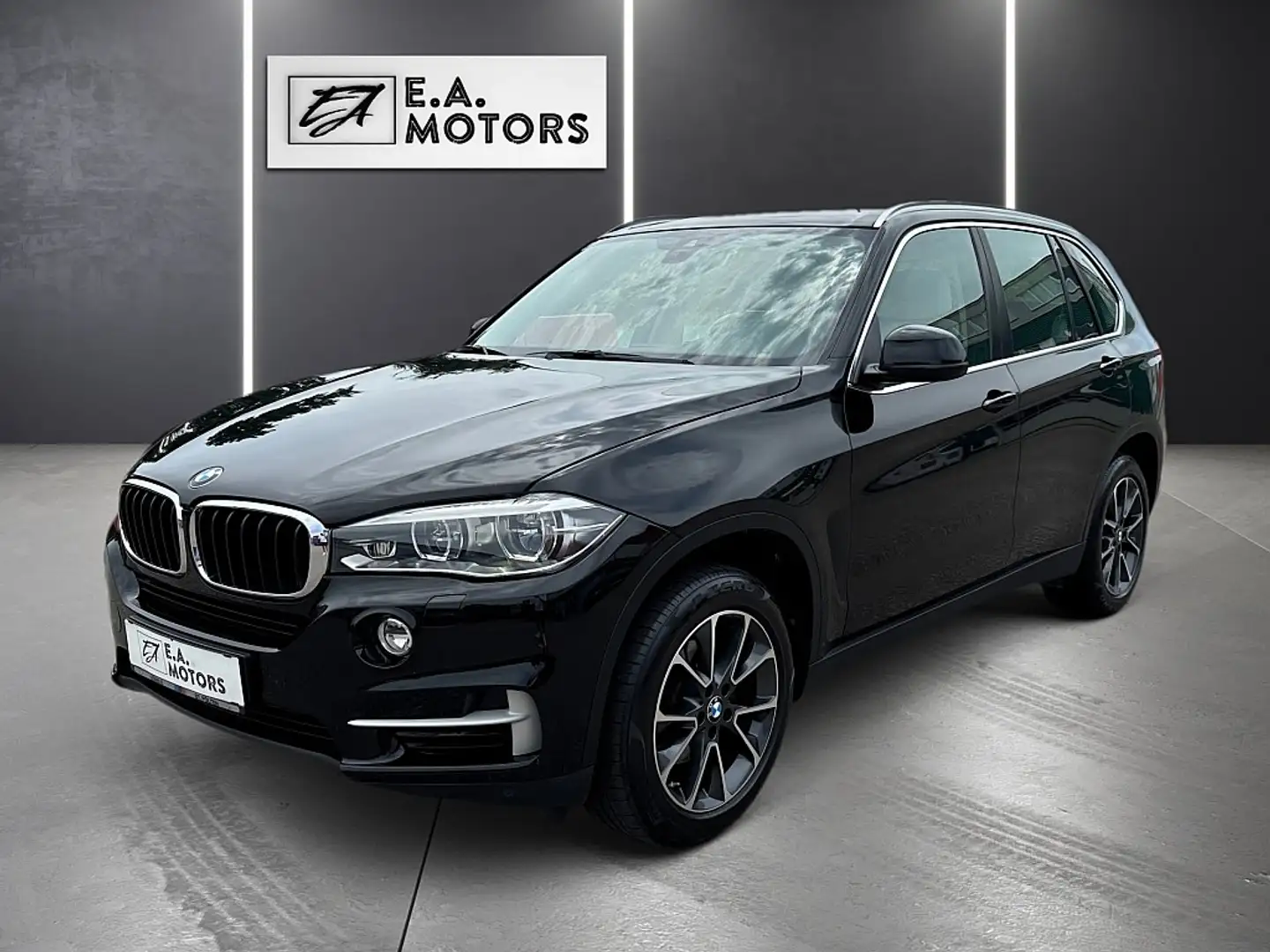 BMW X5 xDrive25d Österreich-Paket Aut. Schwarz - 1